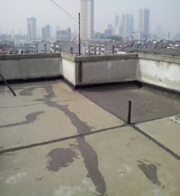 灵丘漏水维修 楼顶漏水是什么原因，楼顶漏水维修方法是什么?