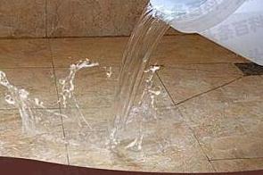 灵丘漏水维修 免砸砖防水材料该如何施工